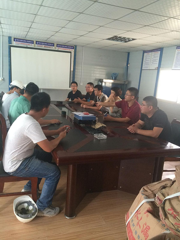 公司開展送清涼活動(圖1)