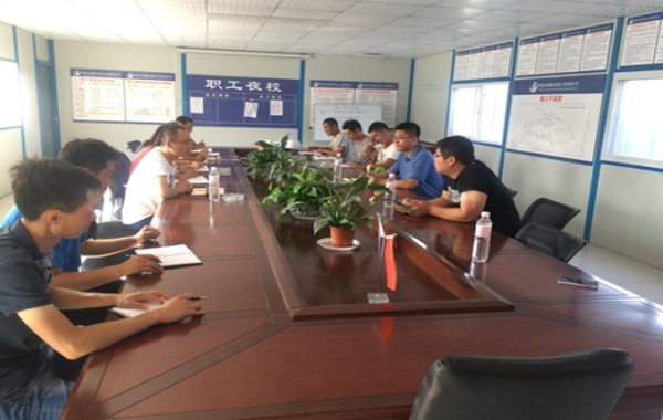 炎炎夏日送清涼，慰問一線勞動者(圖1)