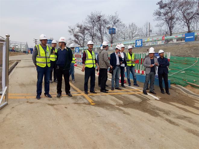 海爾地產(chǎn)2017年第一季度生產(chǎn)大會(huì)在我公司海爾云谷項(xiàng)目召開(圖1)