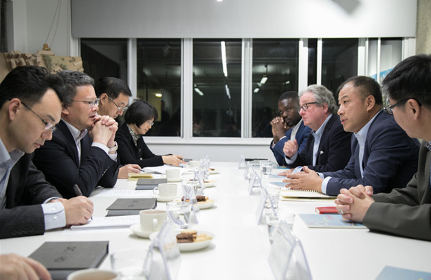 青島市長(zhǎng)孟凡利對(duì)德才集團(tuán)英國(guó)DC-HD設(shè)計(jì)院走訪調(diào)研(圖1)