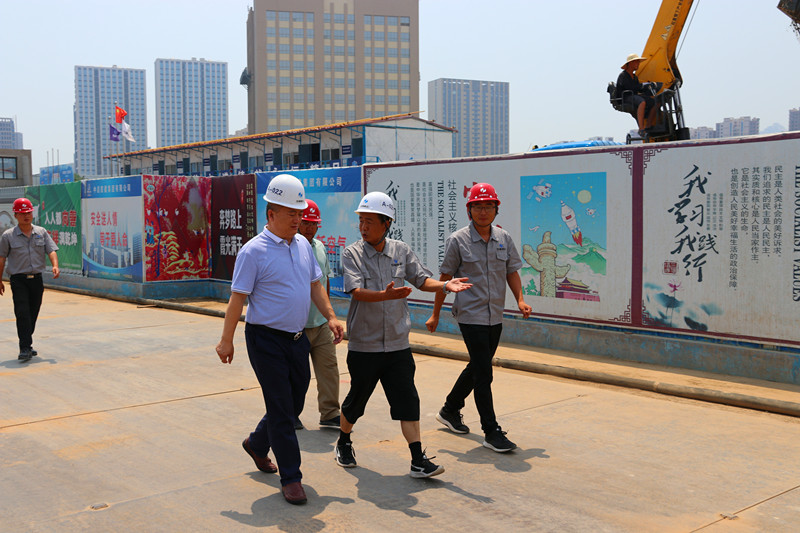 心系基層  情牽一線——中建聯(lián)合開展炎夏送清涼活動(dòng)(圖2)