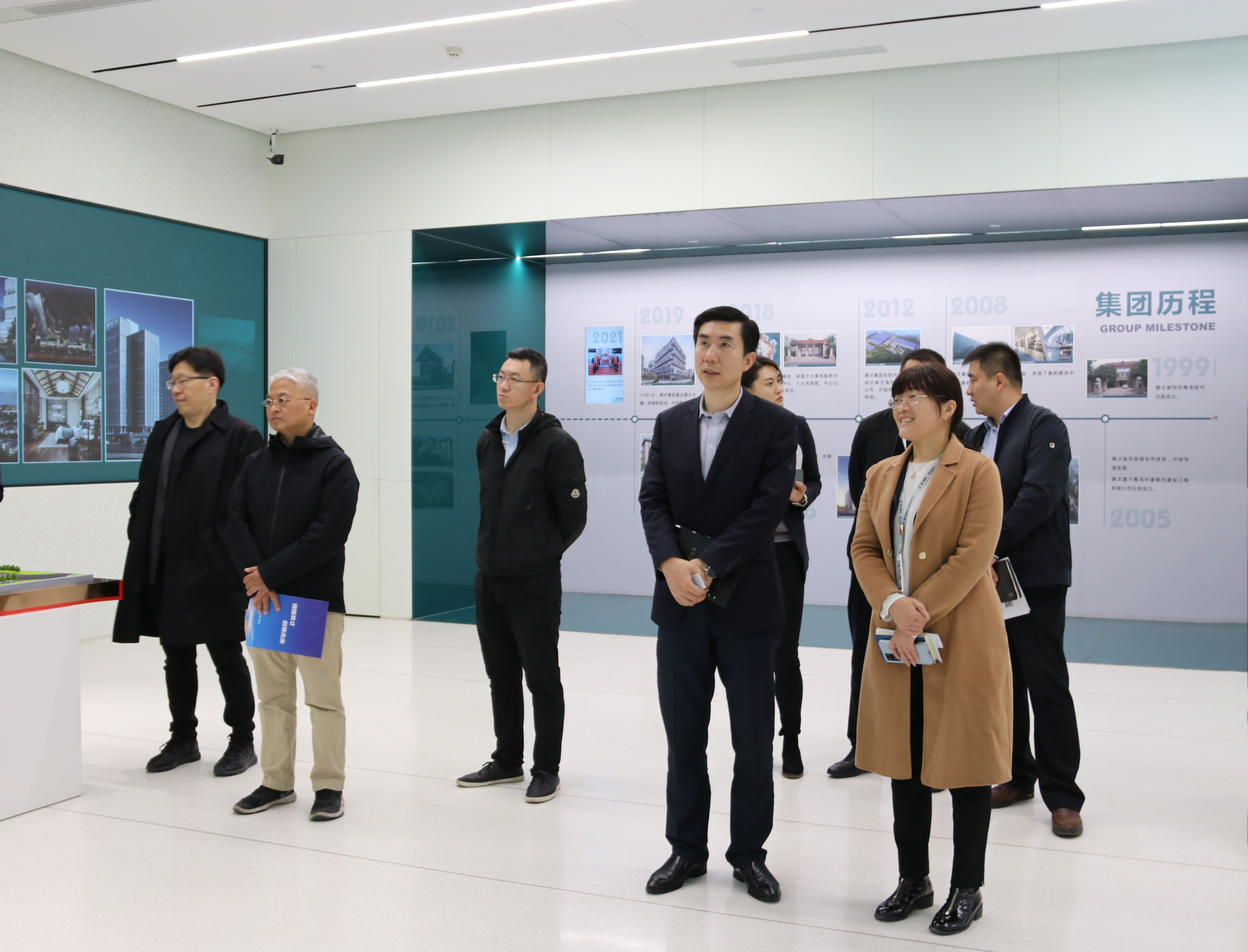 人社部領導蒞臨中建聯(lián)合調研指導人才隊伍建設工作(圖3)