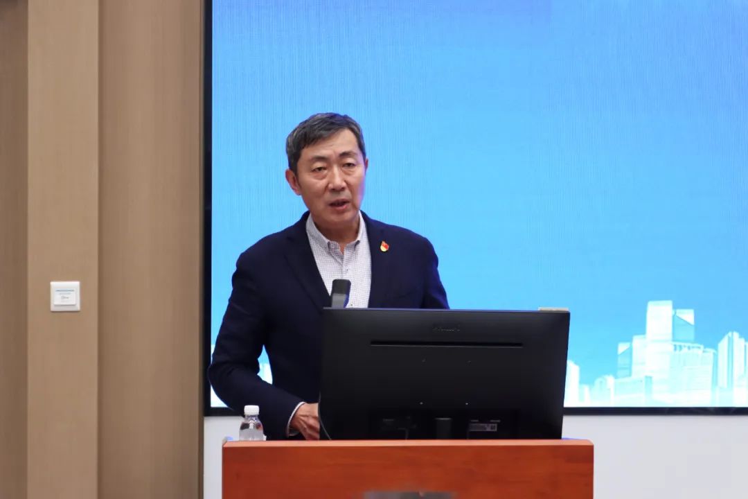 嶗山區(qū)建筑業(yè)協(xié)會換屆大會圓滿完成，中建聯合當選為會長單位(圖2)