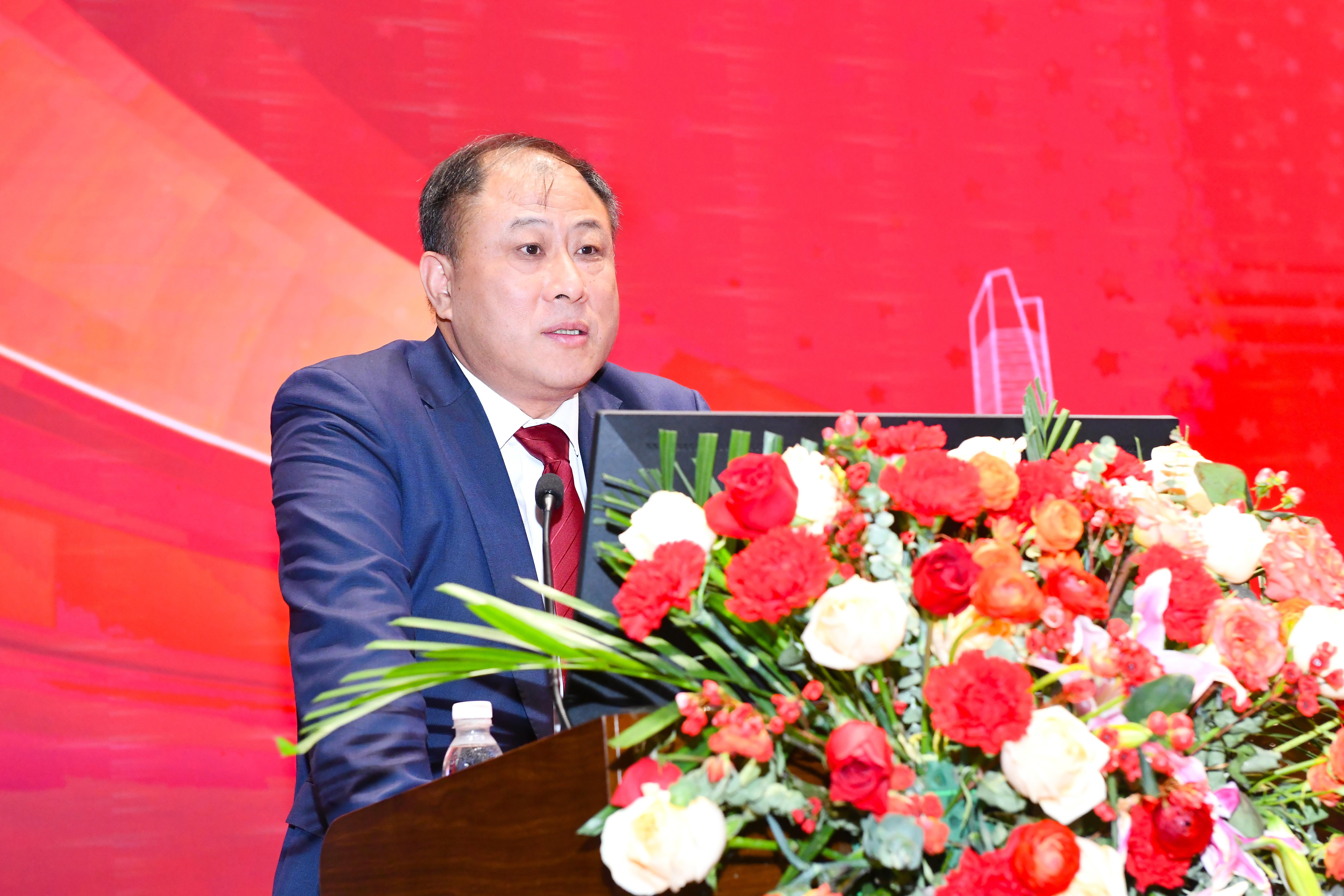 向陽而生，破局進(jìn)取 | 中建聯(lián)合2023年度總結(jié)表彰暨2024年迎新大會(huì)勝利召開(圖1)