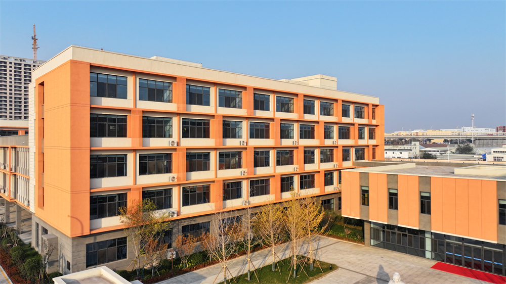 青島五十八中附屬實(shí)驗(yàn)學(xué)?！薪?lián)合以匠心筑校，智啟未來(lái)(圖4)